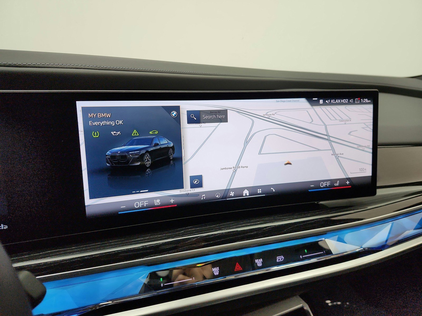 Used 2025 BMW 740i RWD image 9
