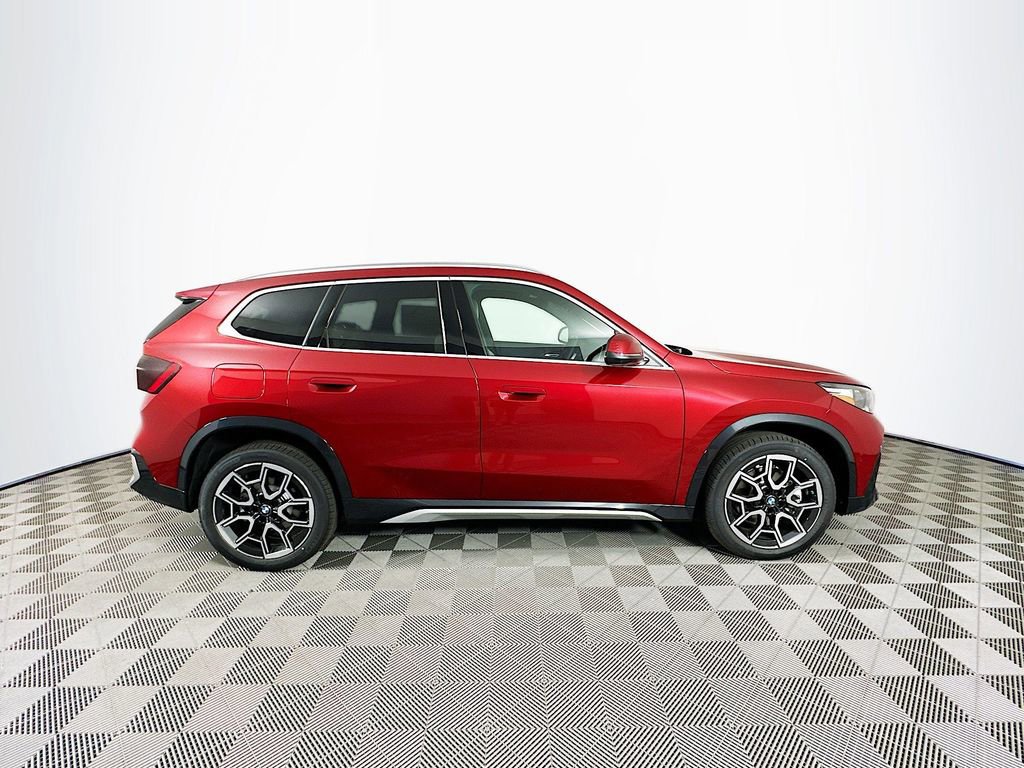 Used 2026 BMW X1 xDrive28i w/ Technology Package image 9