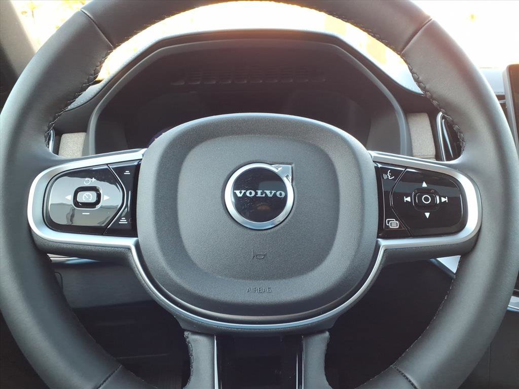 New 2026 Volvo XC90 T8 Plus w/ Protection Package Premier image 23