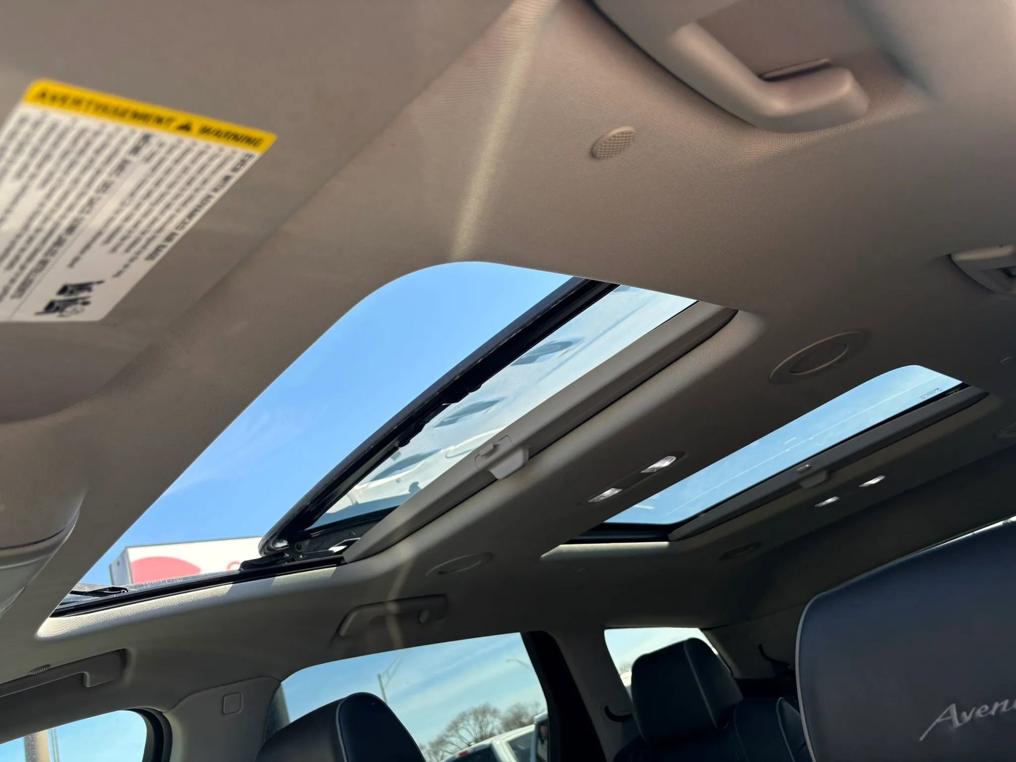 Used 2019 Buick Enclave Avenir w/ Avenir Technology Package image 28