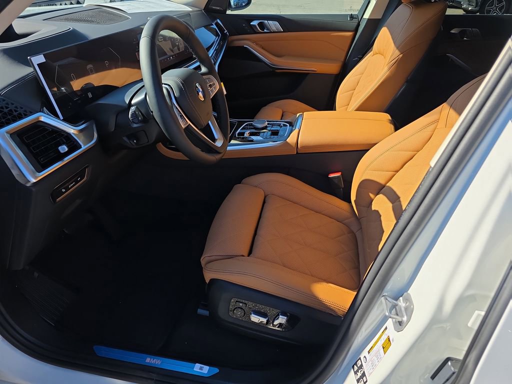 New 2026 BMW X7 xDrive40i image 8
