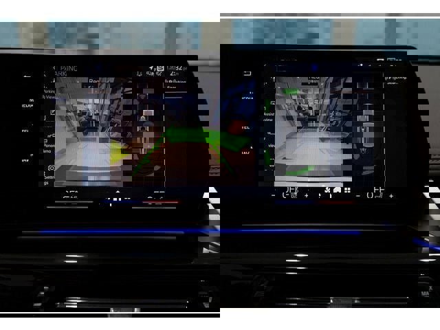 Used 2025 BMW X1 xDrive28i w/ Convenience Package image 71