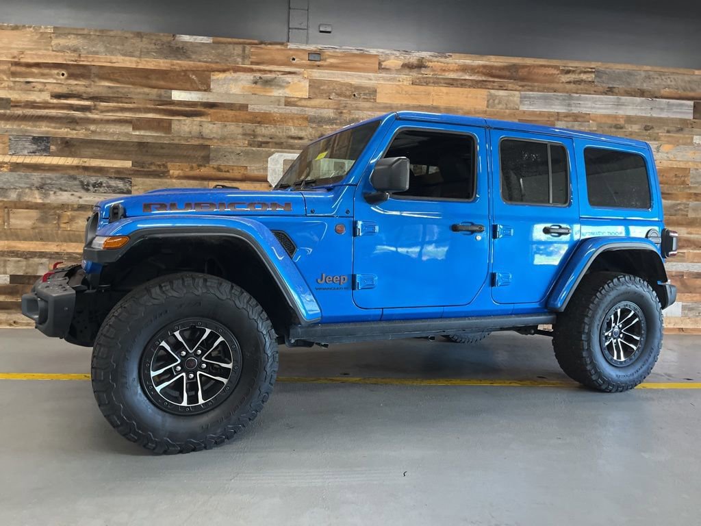 Used 2025 Jeep Wrangler Unlimited Rubicon AWD/4WD image 16