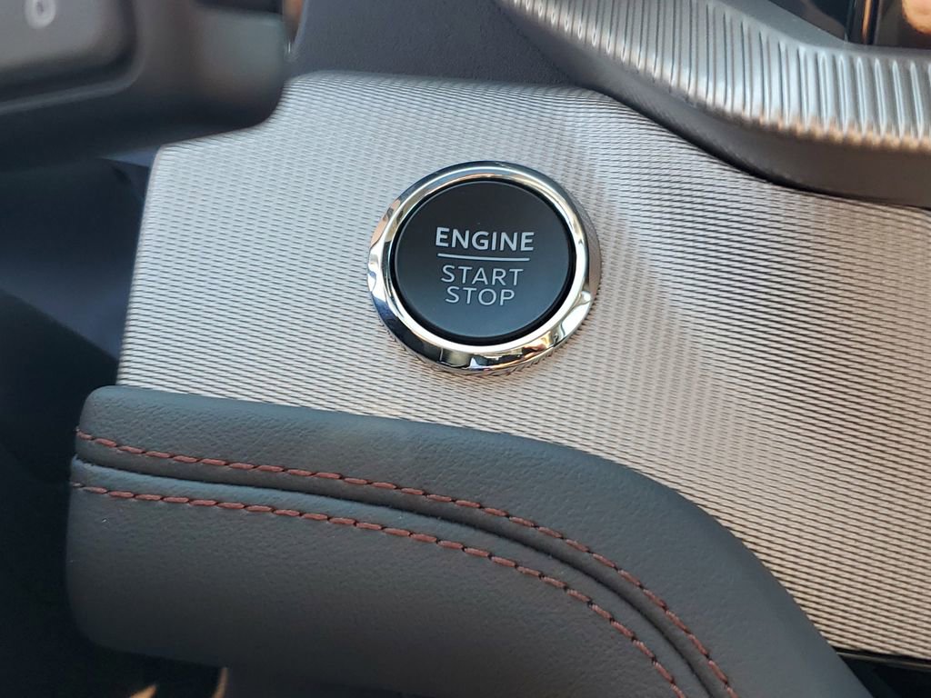 New 2025 Ford Explorer Active image 30