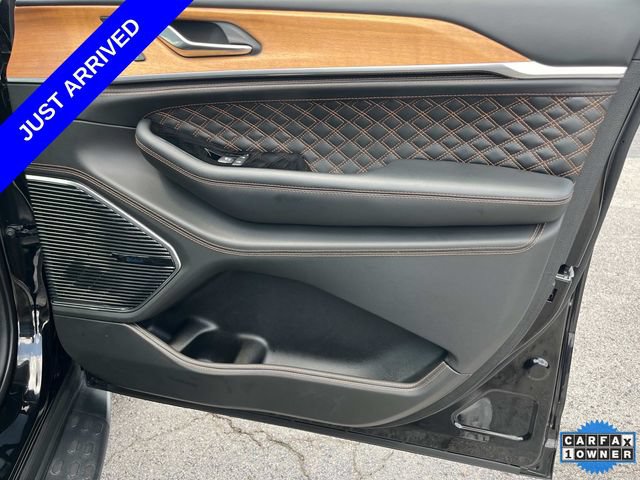 Certified 2025 Jeep Grand Cherokee L Summit AWD/4WD image 24