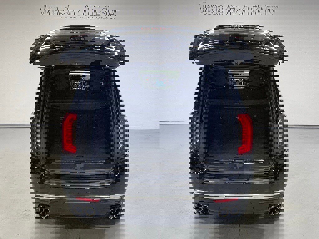 Used 2023 GMC Yukon XL Denali w/ Advanced Technology Package image 5