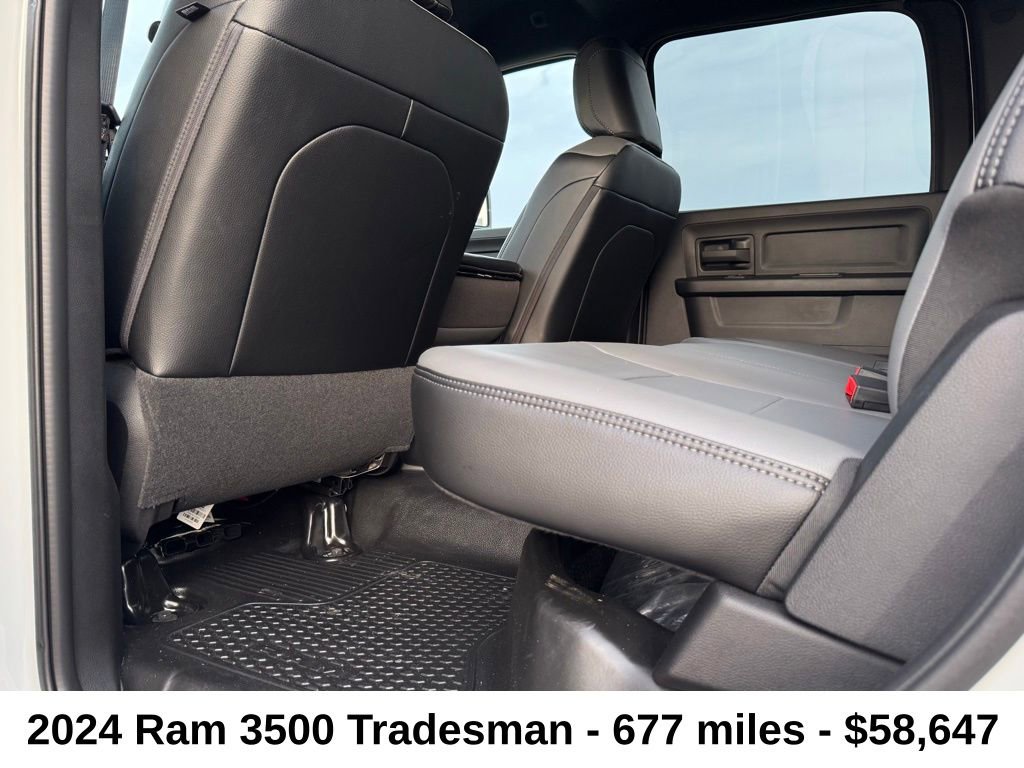 Used 2024 RAM 3500 Tradesman w/ Chrome Appearance Group image 25