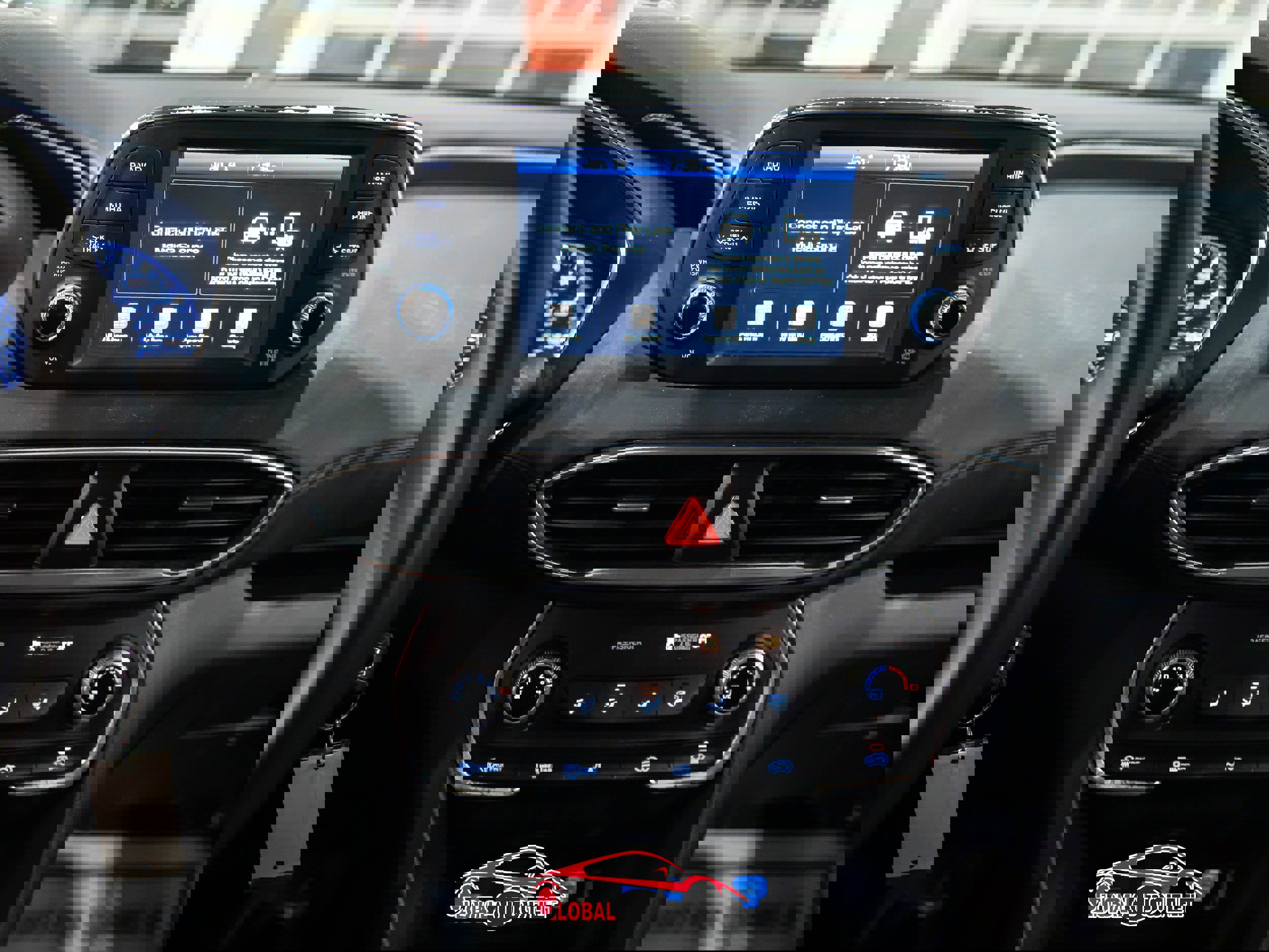 Used 2019 Hyundai Santa Fe SE image 29