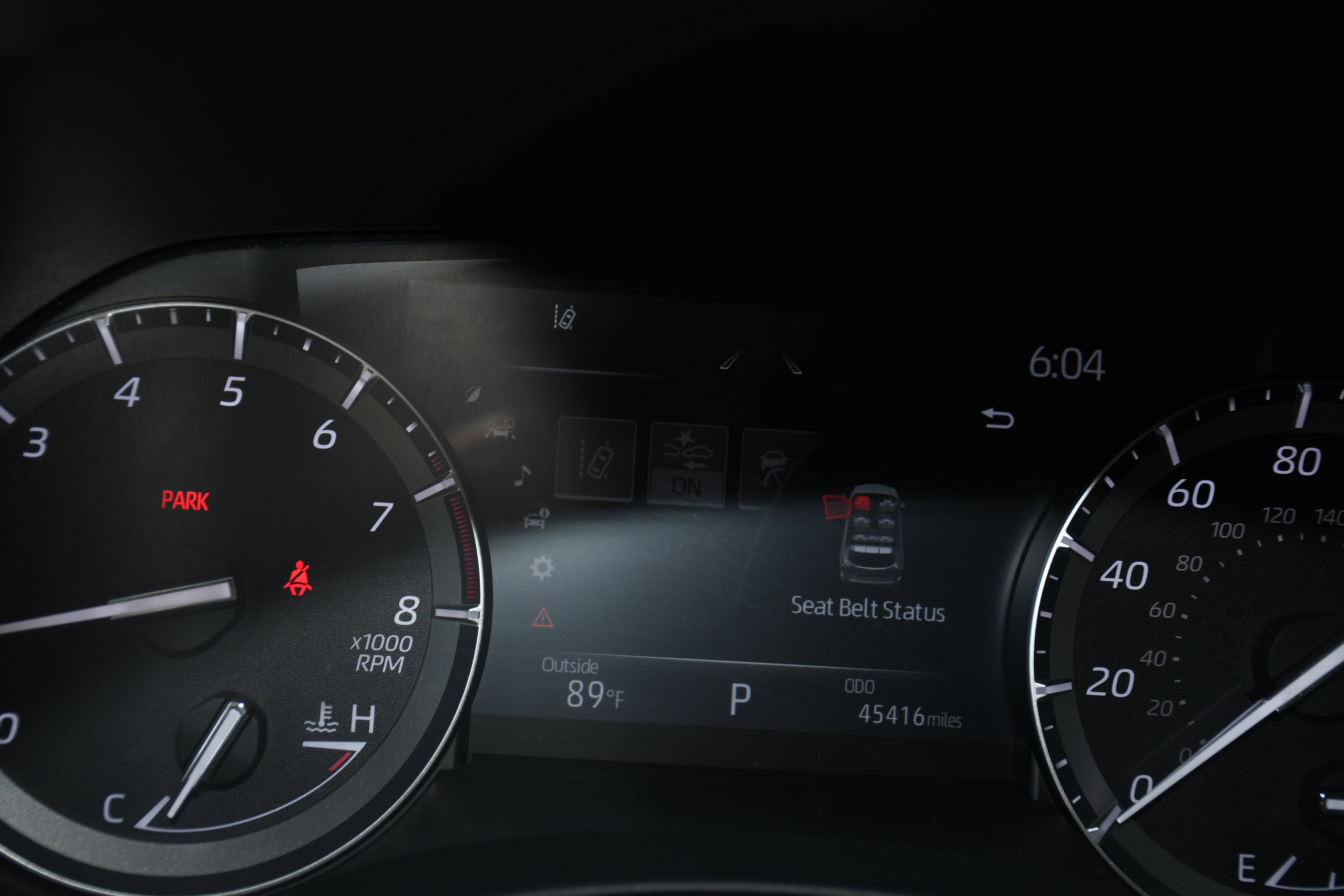 Used 2021 Toyota Highlander XLE AWD/4WD image 14
