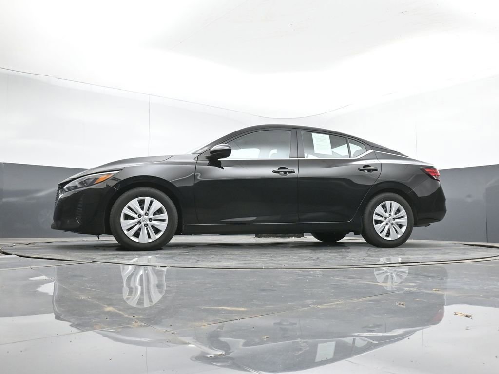 Used 2025 Nissan Sentra S image 38