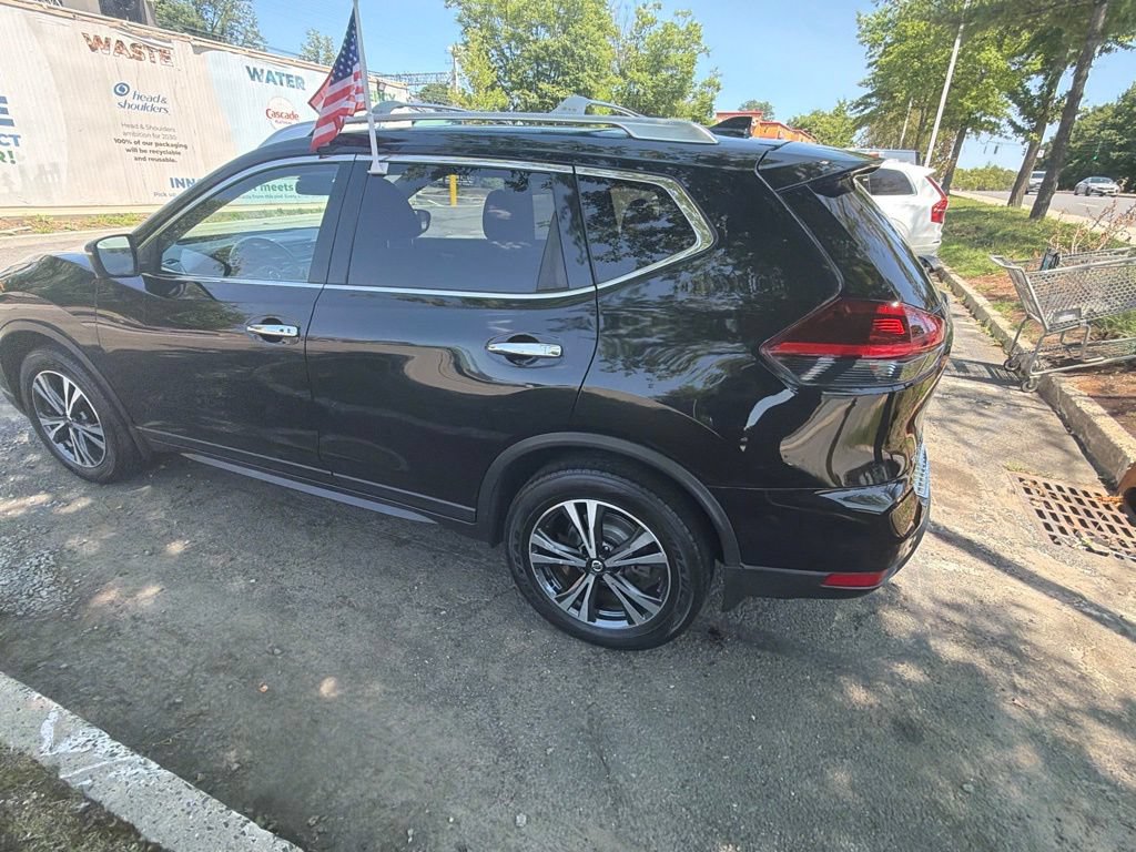 Used 2020 Nissan Rogue SV w/ Sun & Sound Touring Package AWD/4WD image 10