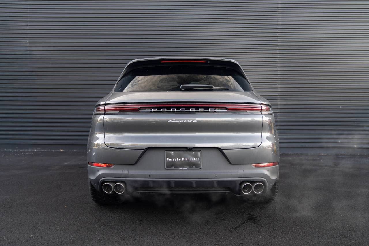 New 2026 Porsche Cayenne S AWD/4WD image 9