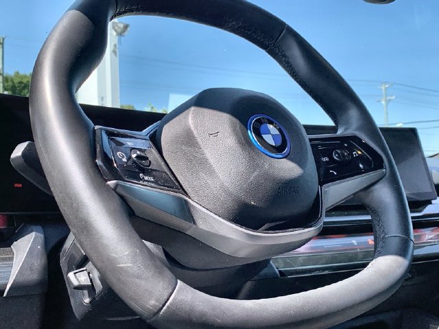 Used 2024 BMW i5 eDrive40i RWD image 19