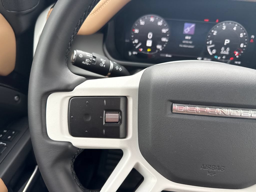 New 2026 Land Rover Defender 130 X-Dynamic SE AWD/4WD image 19