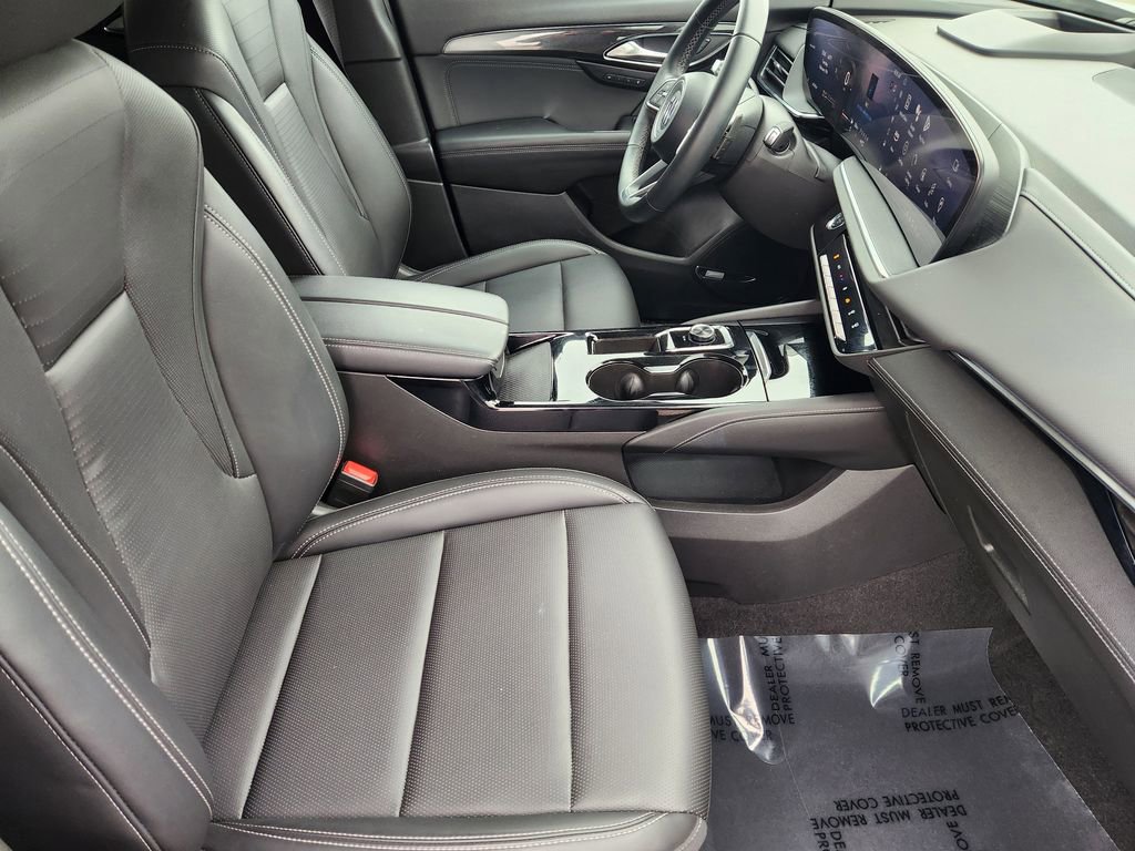 Used 2024 Buick Envision Preferred image 11