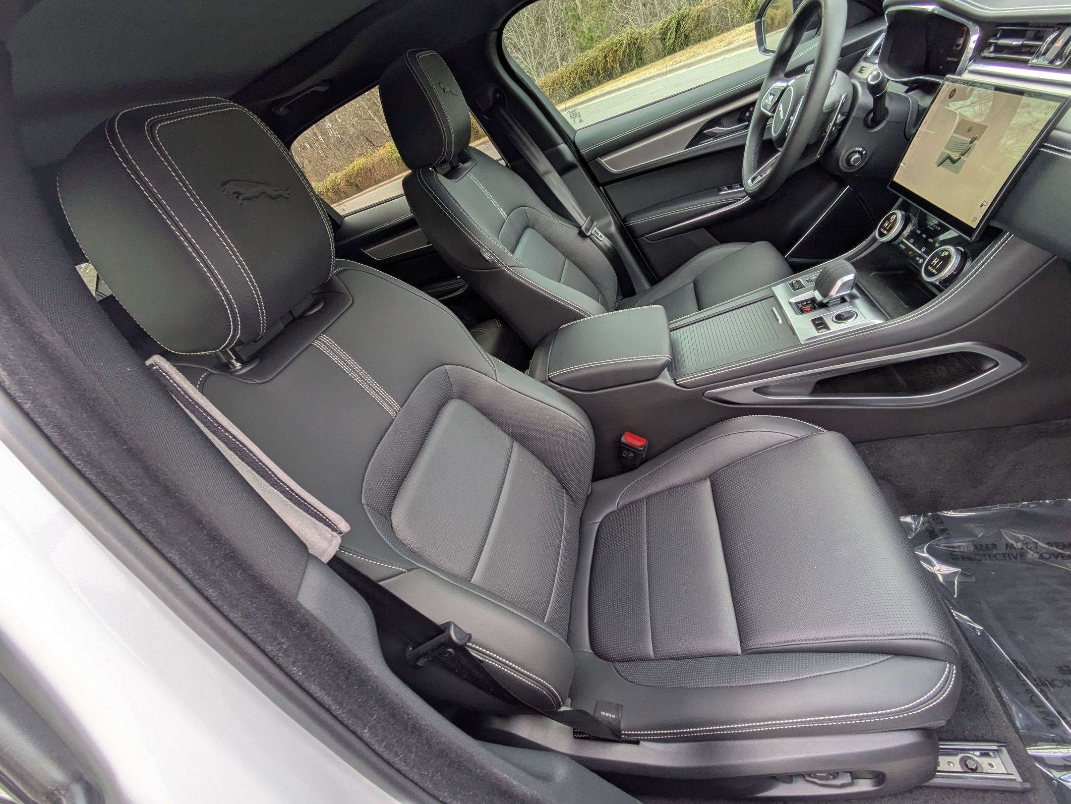 Used 2026 Jaguar F-PACE R-Dynamic S image 30