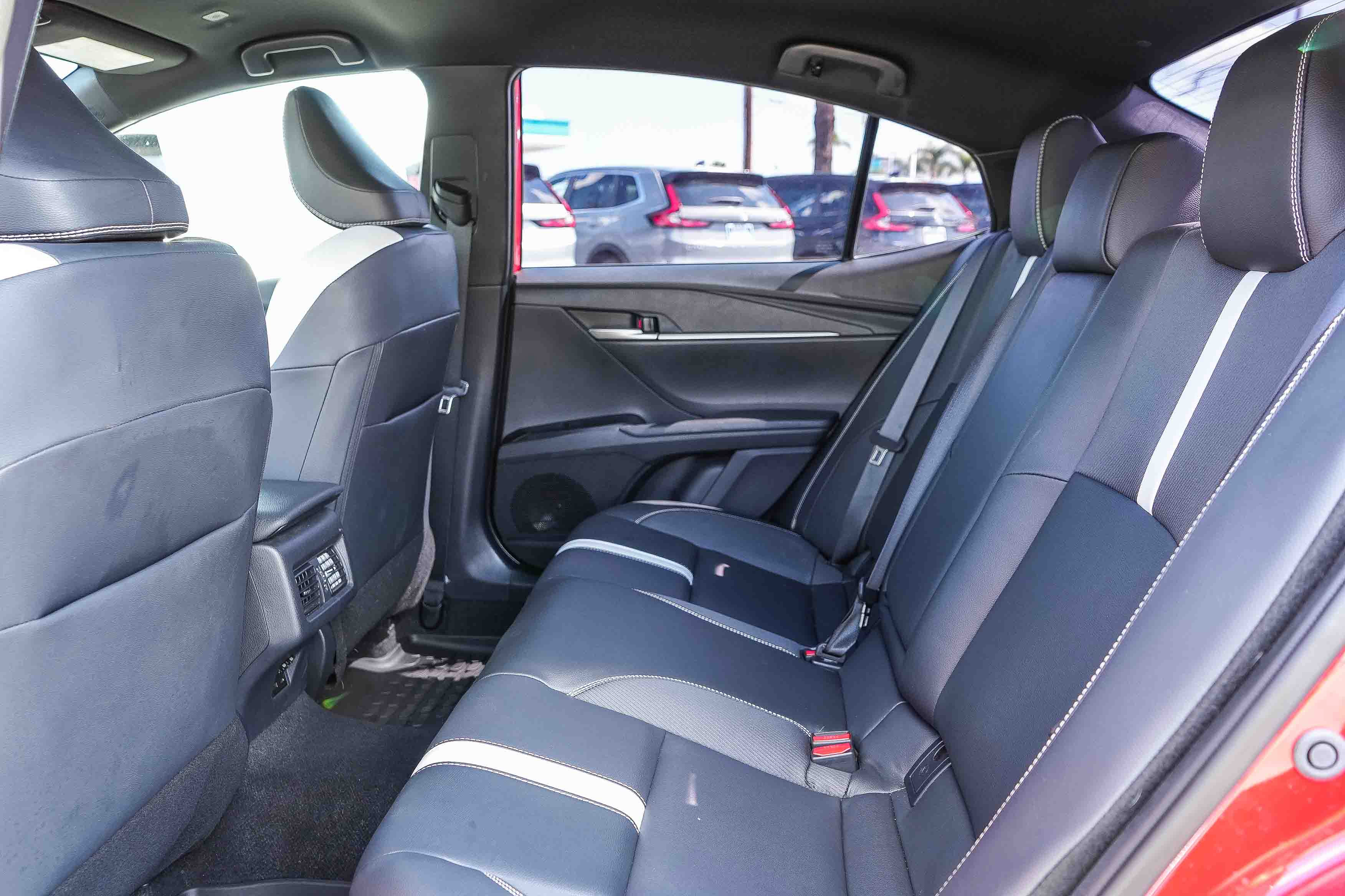 Used 2025 Toyota Camry SE FWD image 22