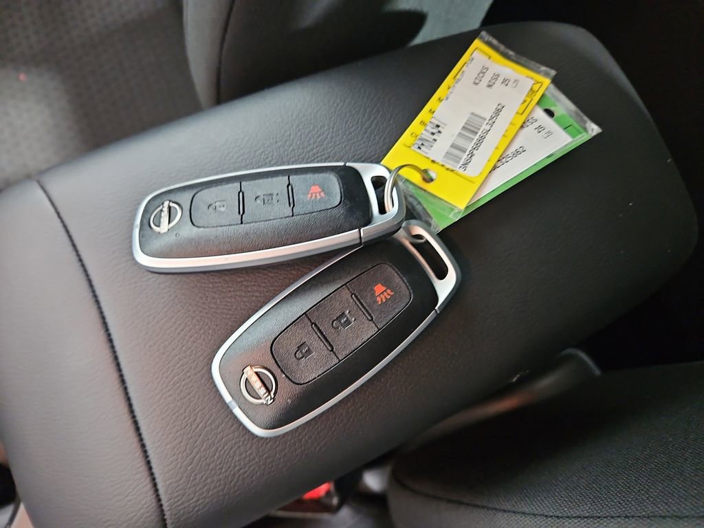 Certified 2025 Nissan Kicks S image 29