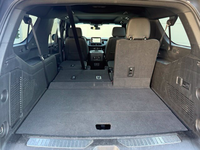 Used 2022 Chevrolet Suburban RST w/ Luxury Package AWD/4WD image 48