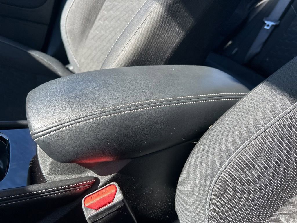 Used 2022 Nissan Kicks SV image 35