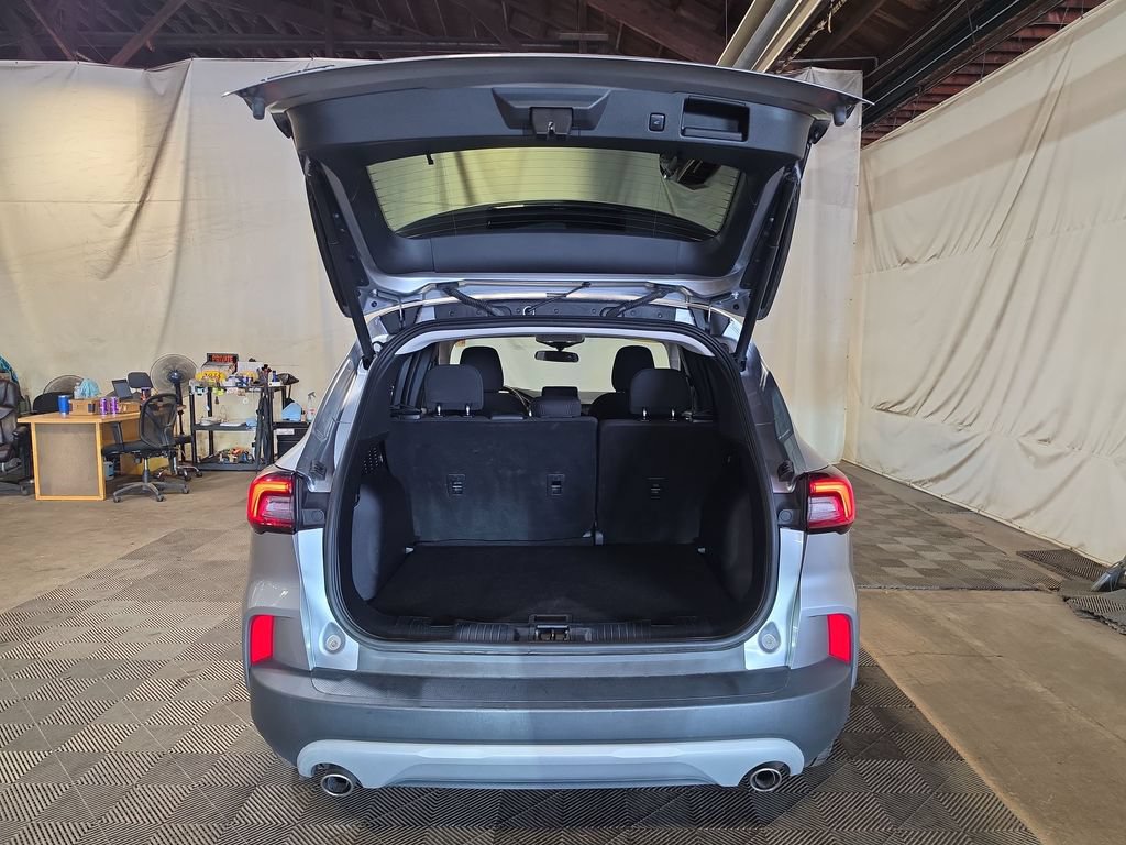 Used 2024 Ford Escape Active FWD image 19