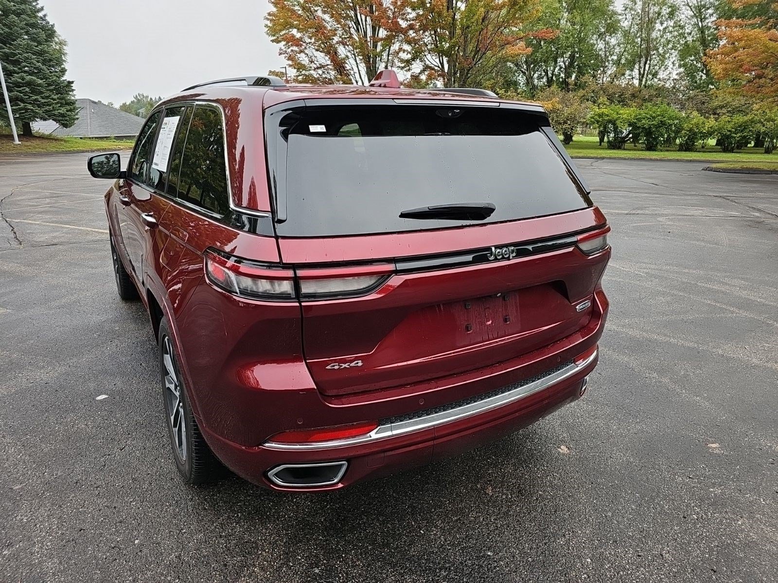 Used 2022 Jeep Grand Cherokee Overland w/ Adv Protech Group III AWD/4WD image 3