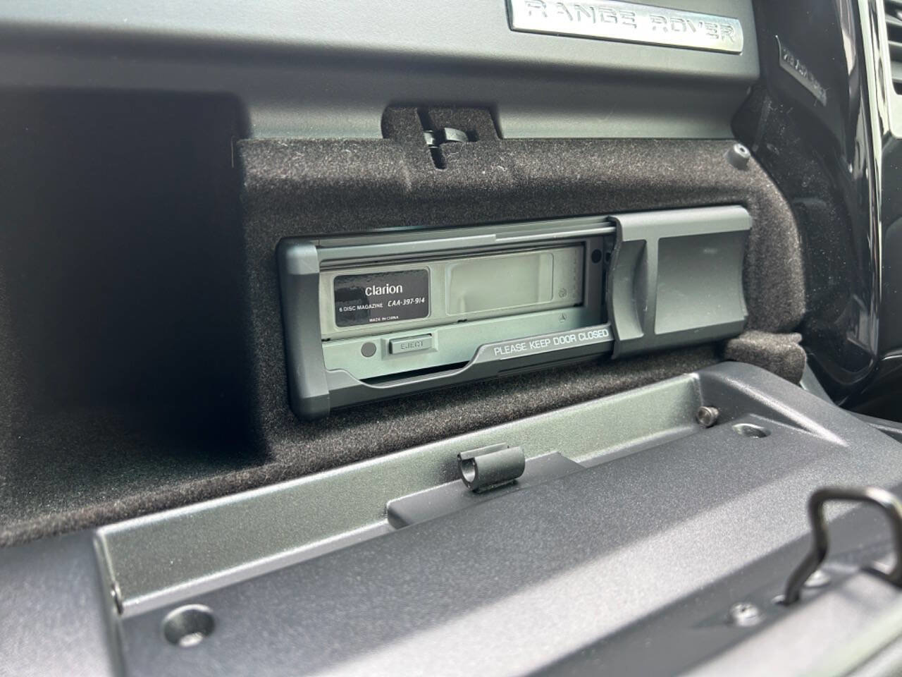 Used 2011 Land Rover Range Rover HSE LUX AWD/4WD image 25