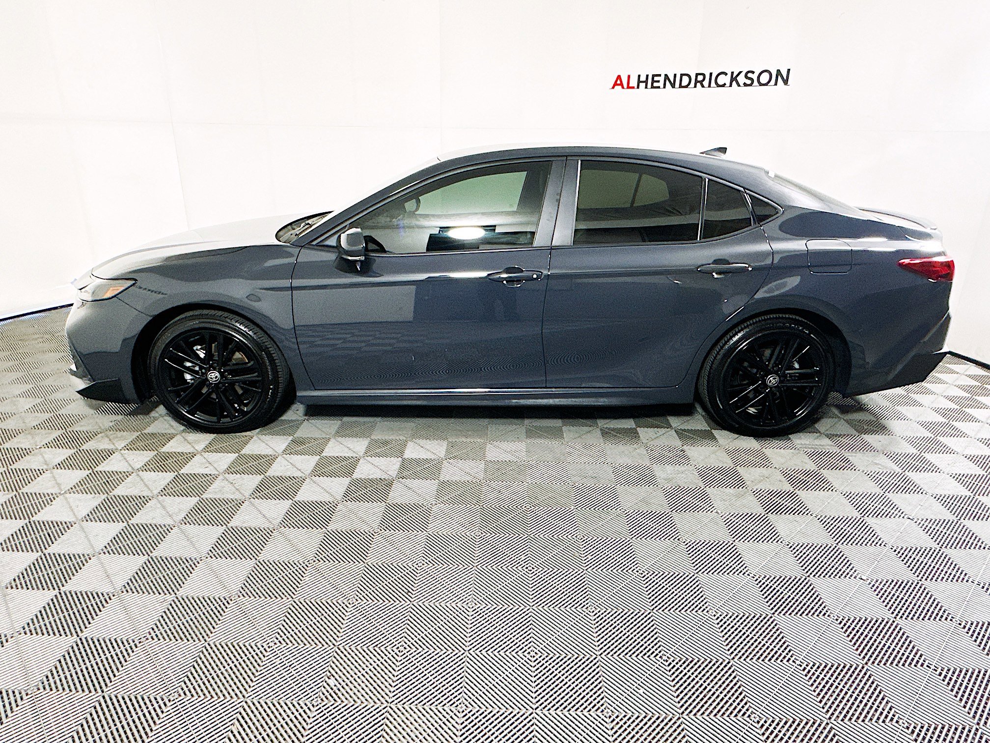 Certified 2025 Toyota Camry SE w/ Convenience Package image 6