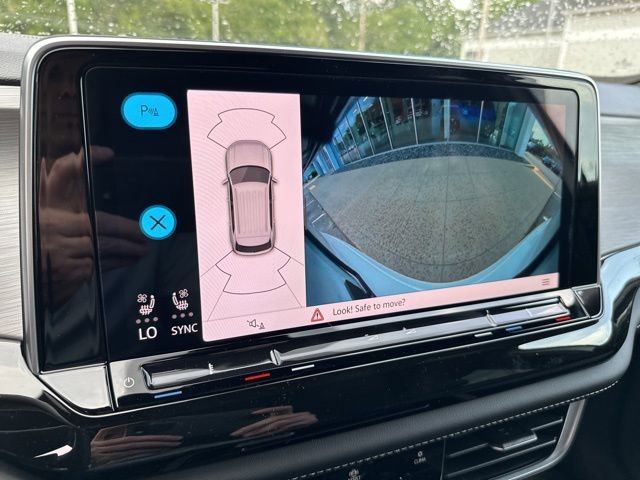 New 2025 Volkswagen Atlas Cross Sport SE image 19