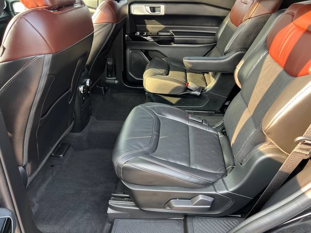 Certified 2023 Ford Explorer Platinum w/ Technology Package AWD/4WD image 27
