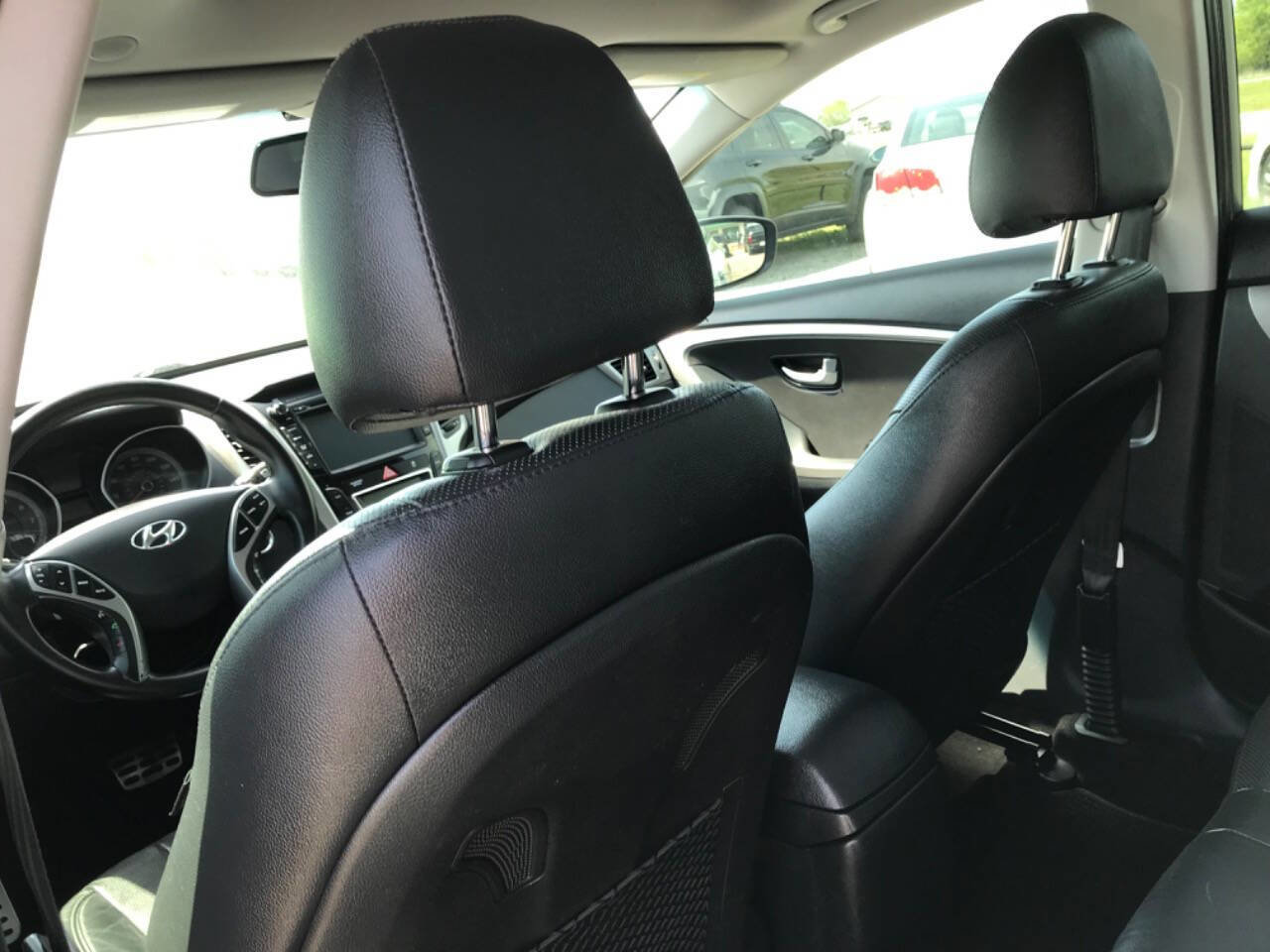 Used 2016 Hyundai Elantra GT w/ Option Group 03 image 41