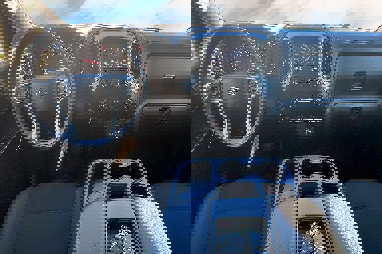 Used 2020 Chevrolet Silverado 1500 RST w/ RST Value Package image 8