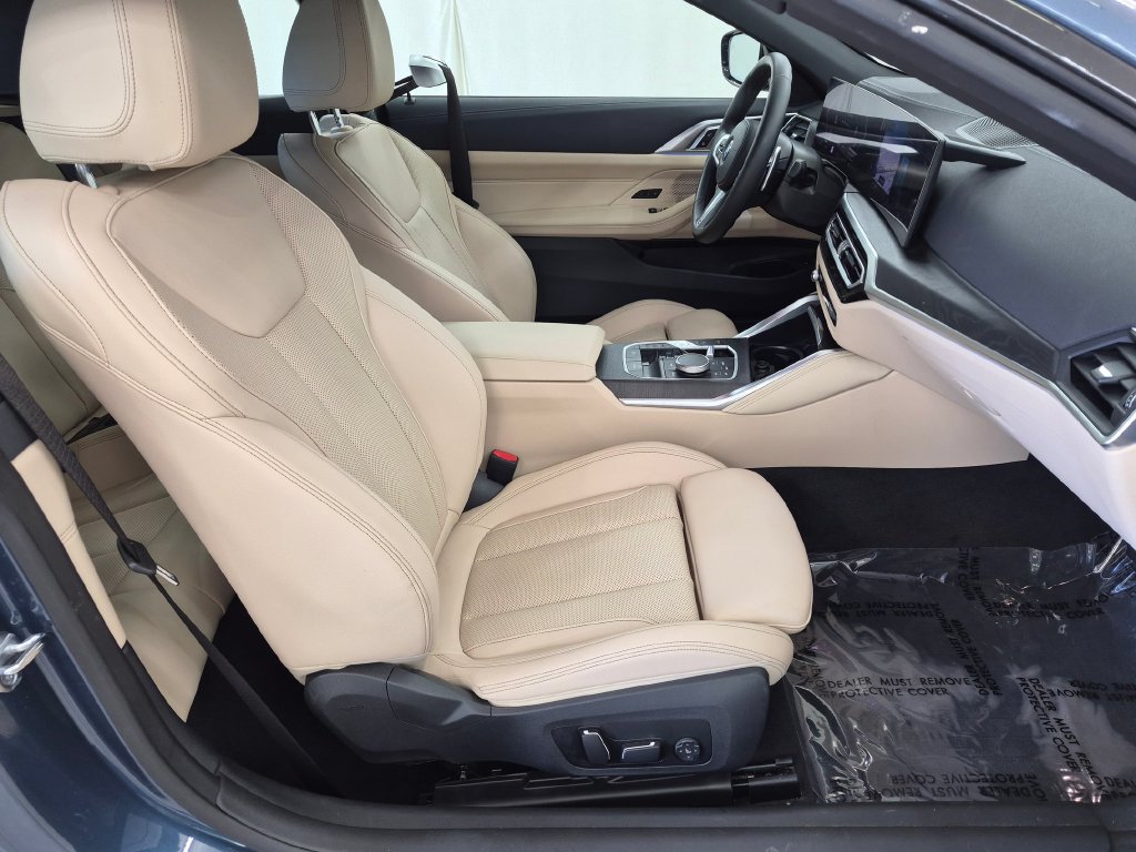 Used 2024 BMW 430i xDrive Convertible w/ M Sport Package AWD/4WD image 34