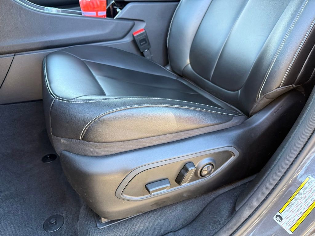 Used 2023 Jeep Grand Cherokee 4WD 4xe image 25