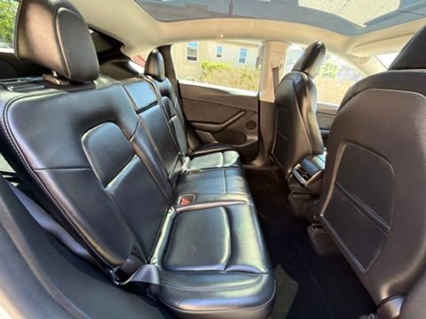 Used 2022 Tesla Model Y Performance AWD/4WD image 27