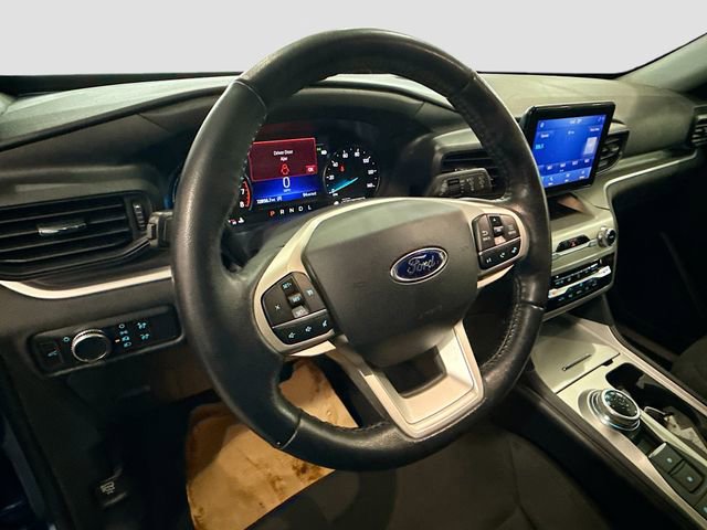 Used 2021 Ford Explorer XLT image 12