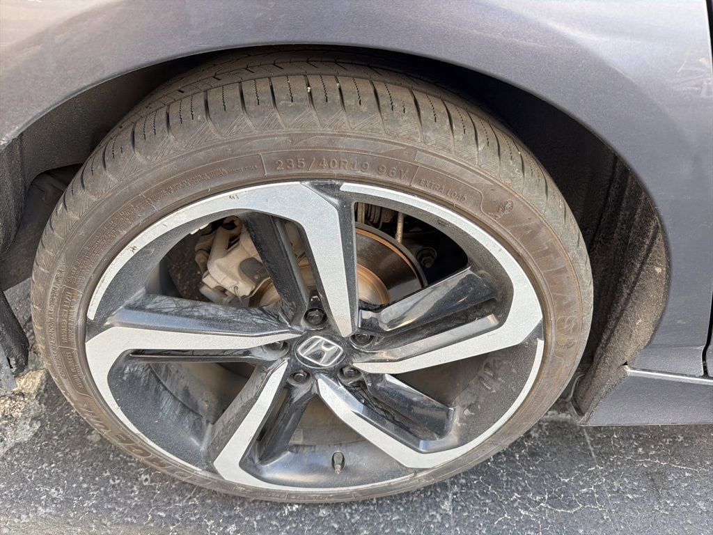 Used 2019 Honda Accord Sport image 8