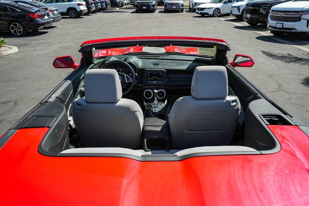 Used 2023 Chevrolet Camaro LT RWD image 15