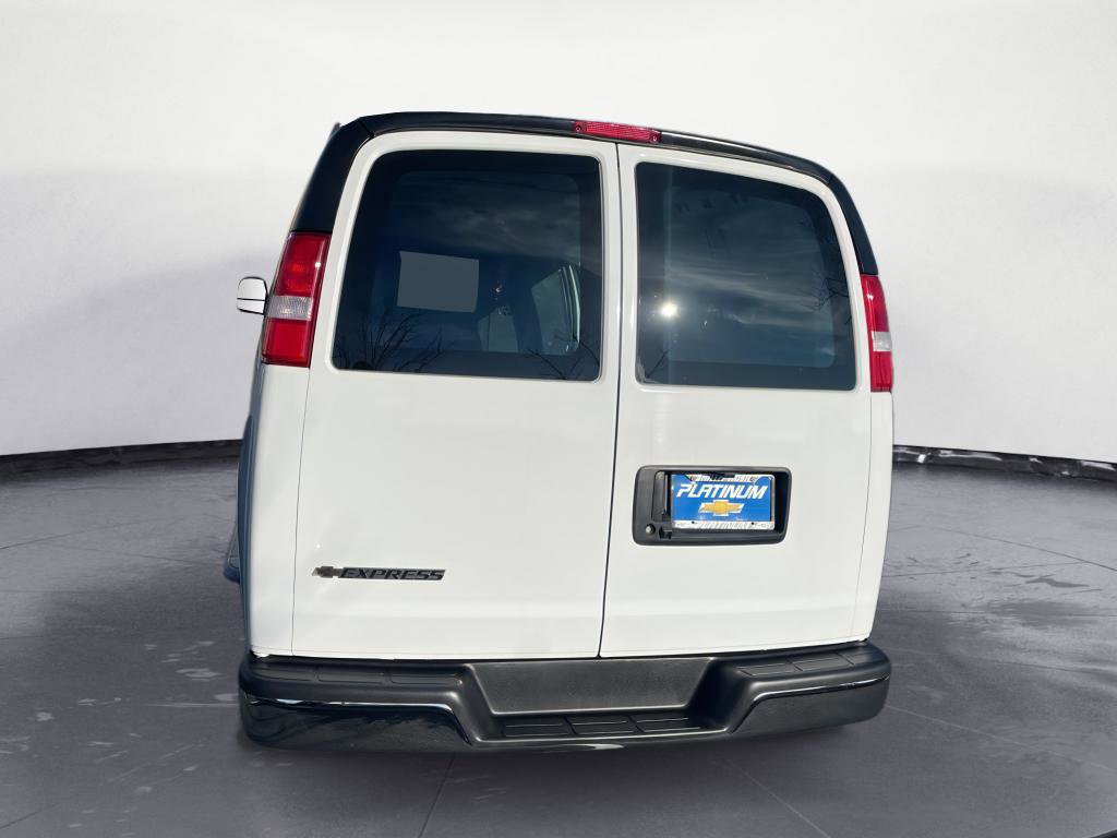 Used 2024 Chevrolet Express 2500 w/ Driver Convenience Package image 5