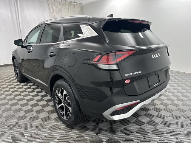 Used 2024 Kia Sportage EX AWD/4WD image 4