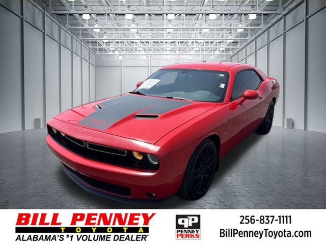 Used 2015 Dodge Challenger R/T Plus RWD image 1