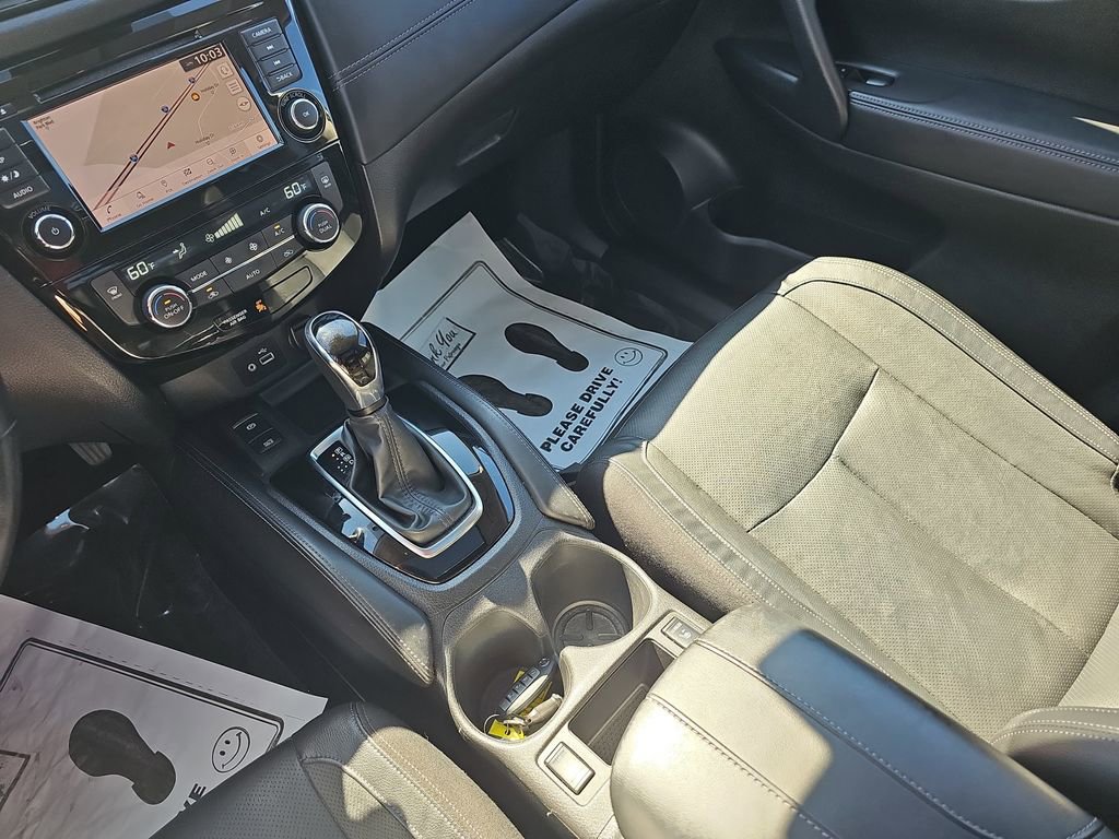 Used 2018 Nissan Rogue SL w/ Premium Package FWD image 24