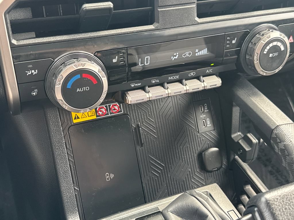Used 2025 Toyota 4Runner TRD Off-Road AWD/4WD image 23