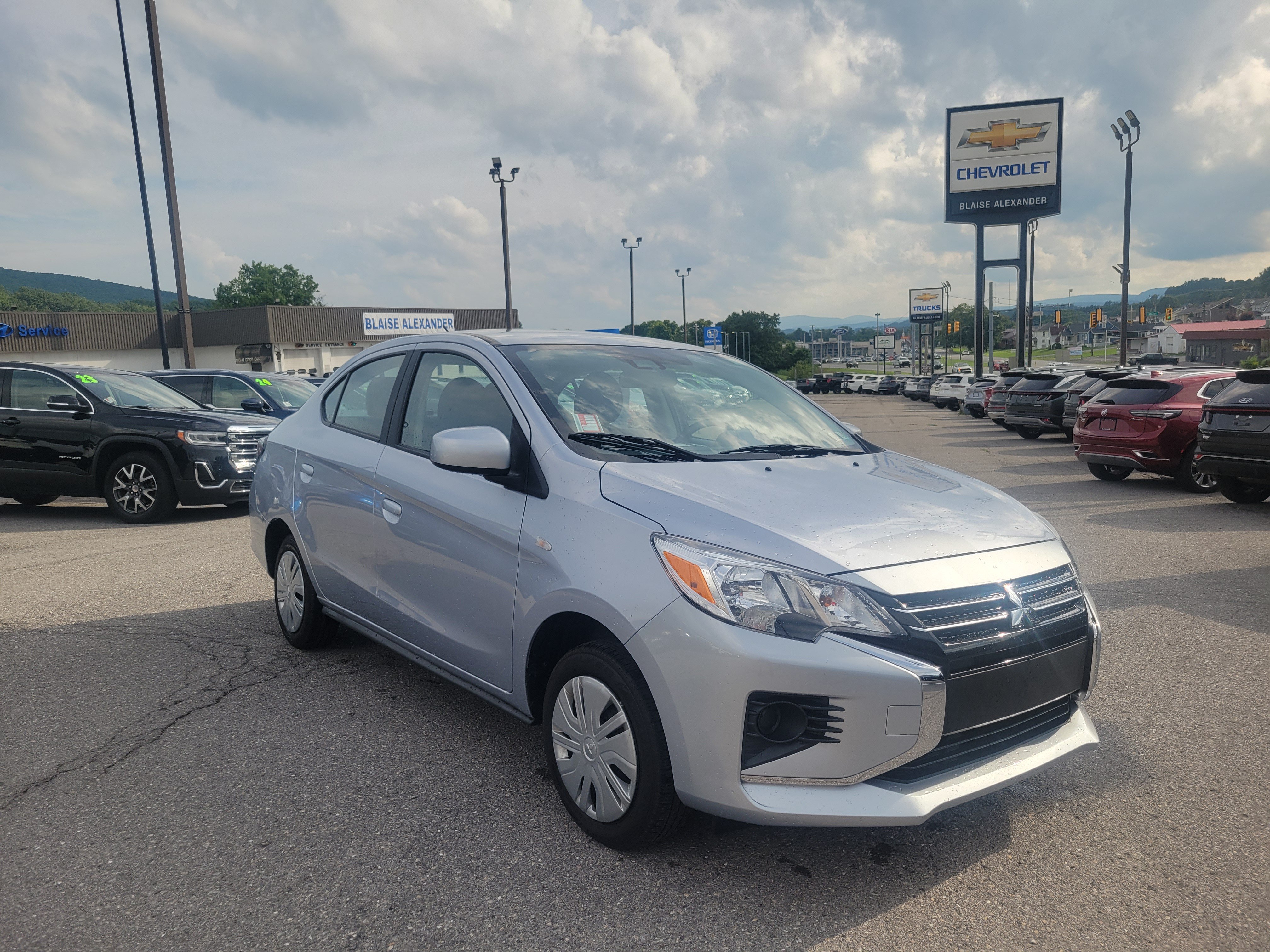 Used 2024 Mitsubishi Mirage G4 LE FWD image 1