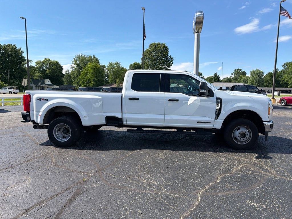 Used 2024 Ford F350 XLT AWD/4WD image 7