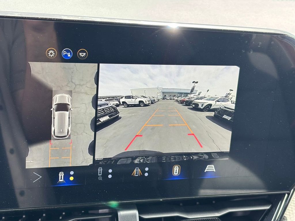 New 2026 Chevrolet Equinox RS w/ Safety and Technology Package FWD image 23