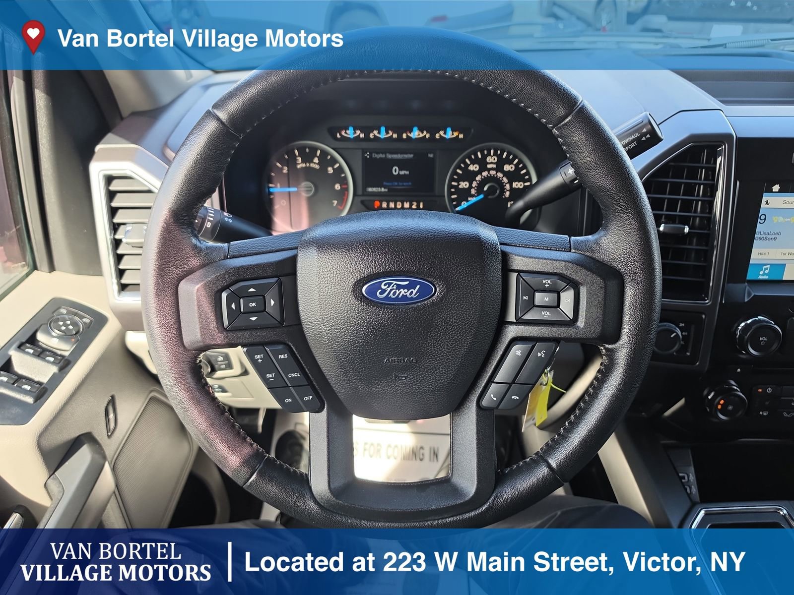 Used 2017 Ford F150 XLT w/ Equipment Group 302A Luxury AWD/4WD image 14