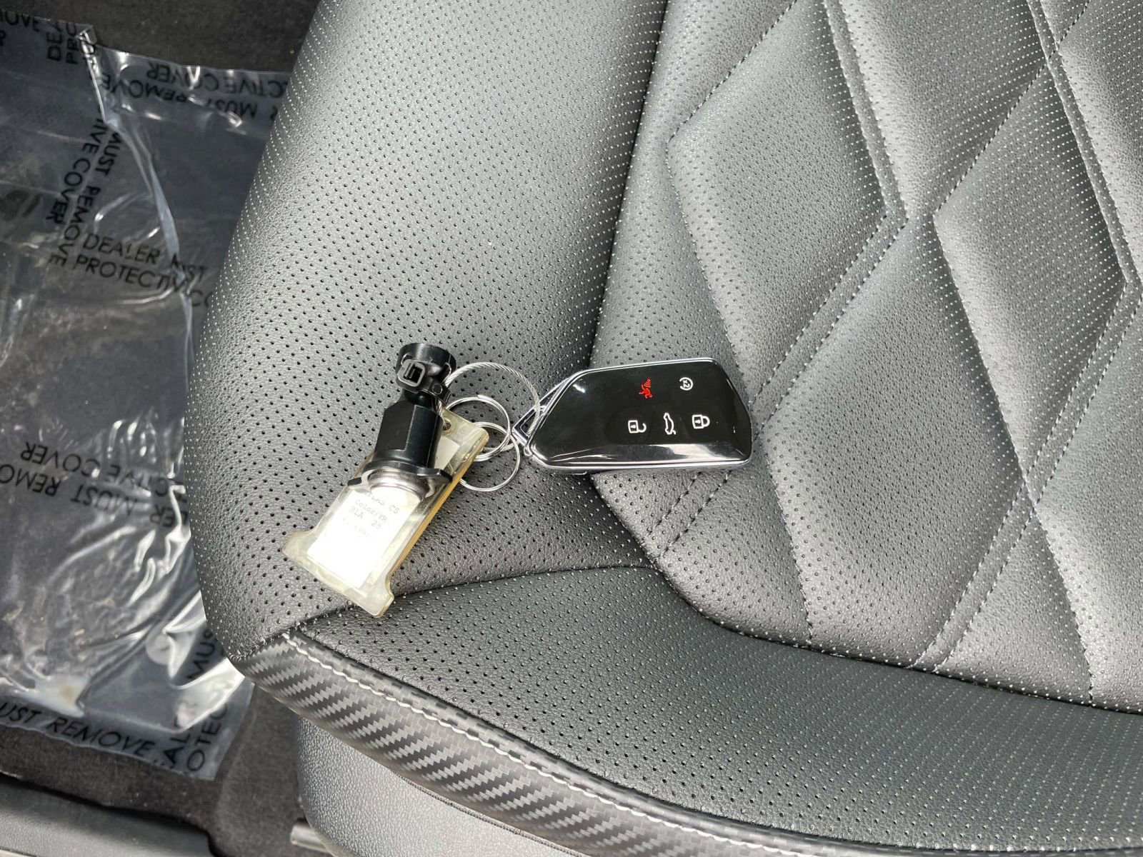 Used 2025 Volkswagen Atlas Cross Sport SE FWD image 22