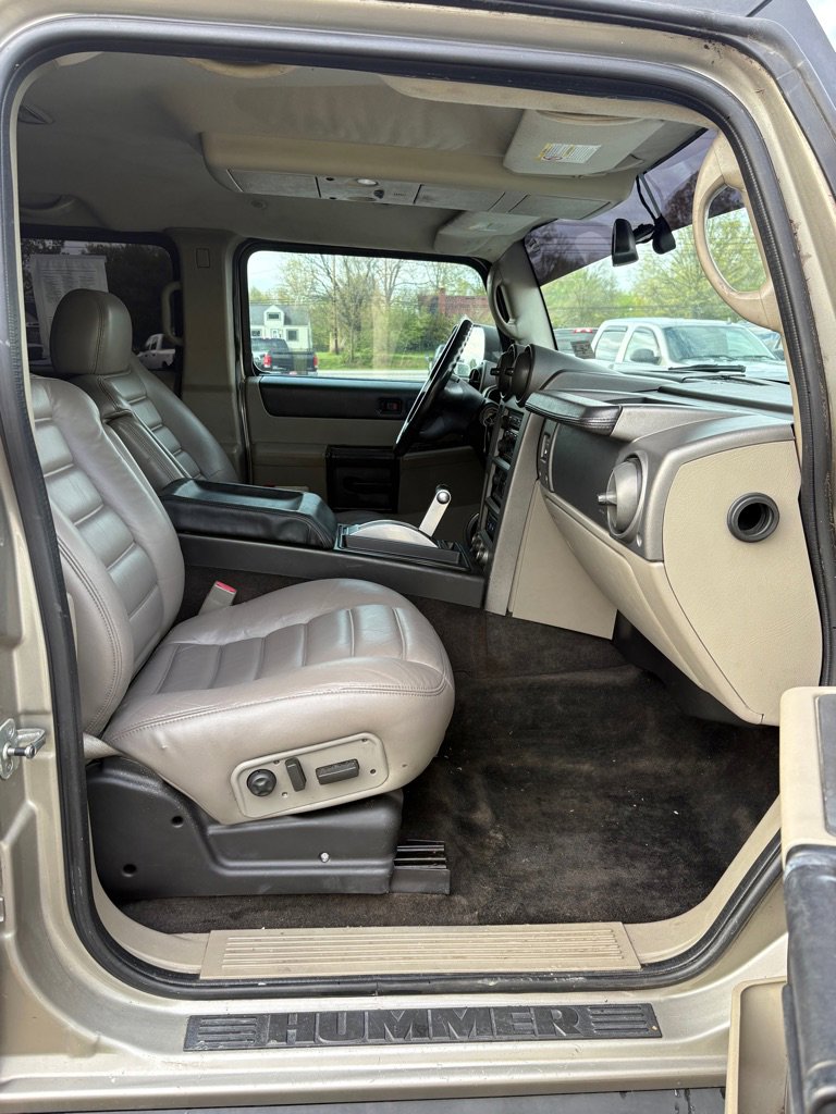 Used 2003 HUMMER H2 w/ Preferred Equipment Group AWD/4WD image 12