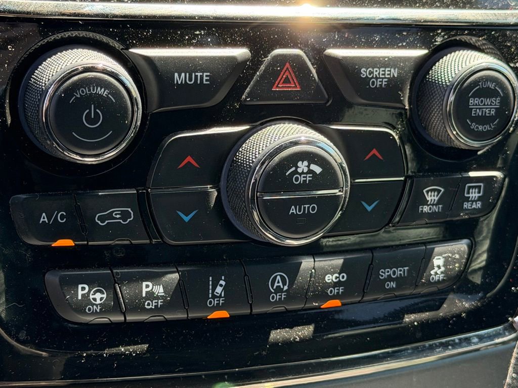 Used 2021 Jeep Grand Cherokee Limited X RWD image 29